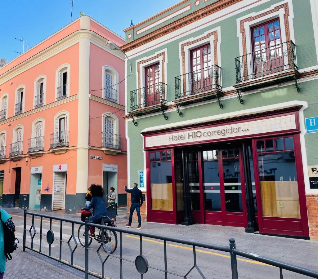 Penthouse At City Center With Terrace Seville Exterior photo